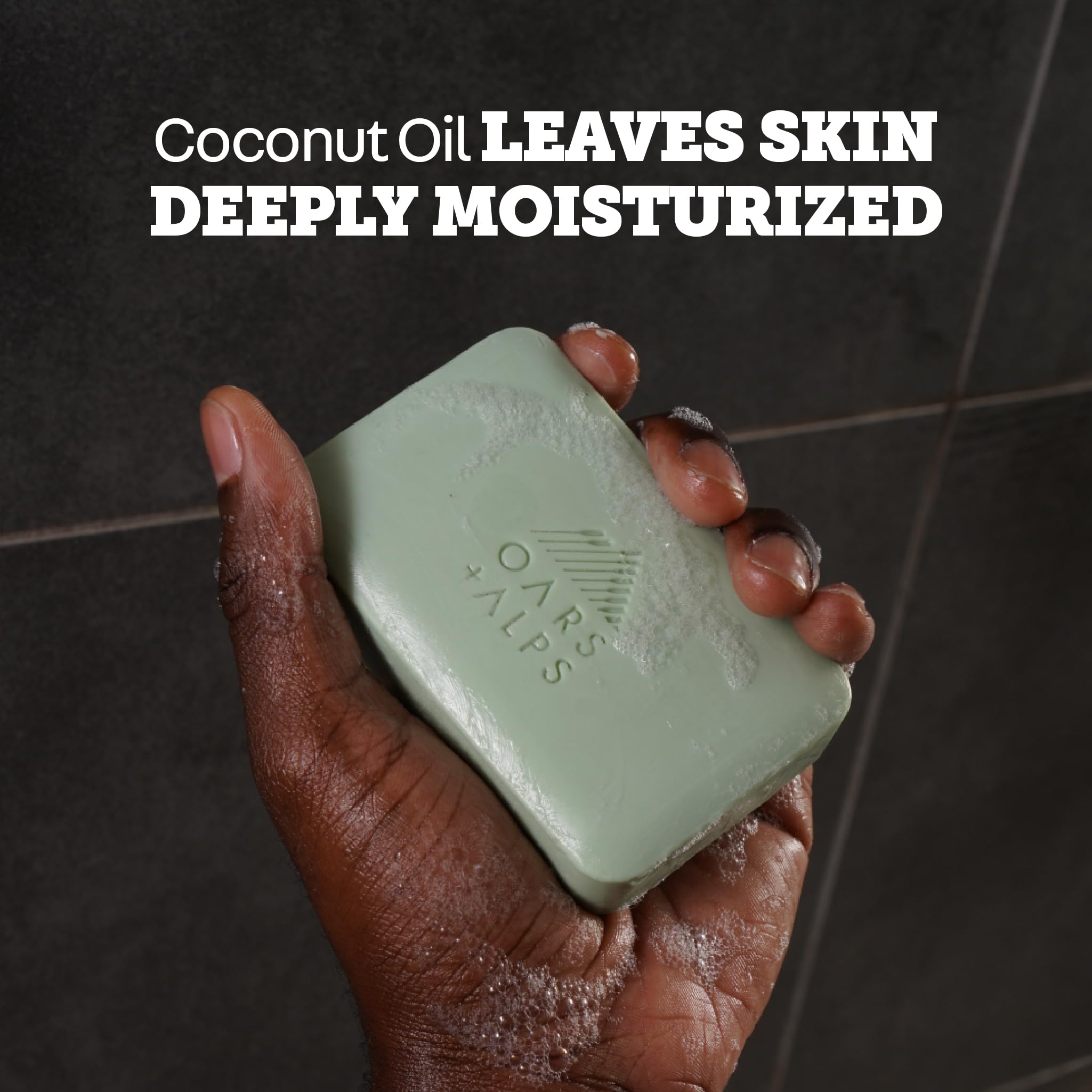 Oars + Alps label detail highlighting clean-ingredient claims and benefits