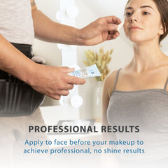 OC8 gel texture close-up revealing lightweight absorbent finish