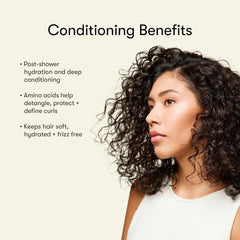 Odele being applied to curly hair to detangle and enhance curl definition
