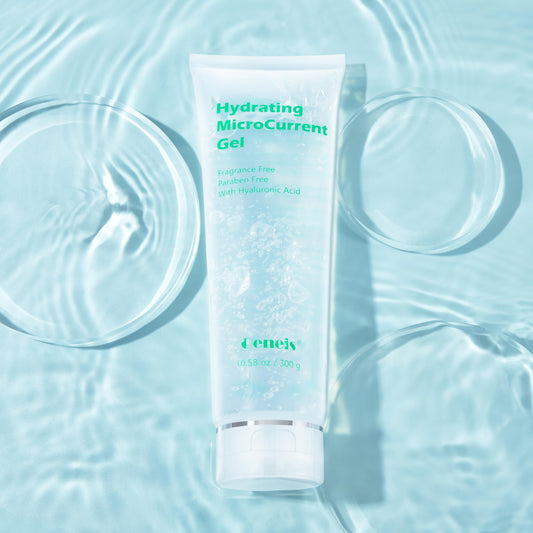 Oeneis clear gel texture close-up showing hydrating, non-greasy finish