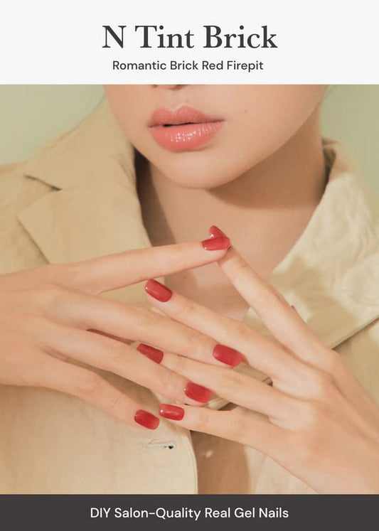 ohora close-up of curved nail strip shape highlighting precise fit benefit
