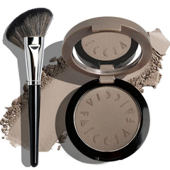 Okerker palette front with mirror showing compact travel convenience