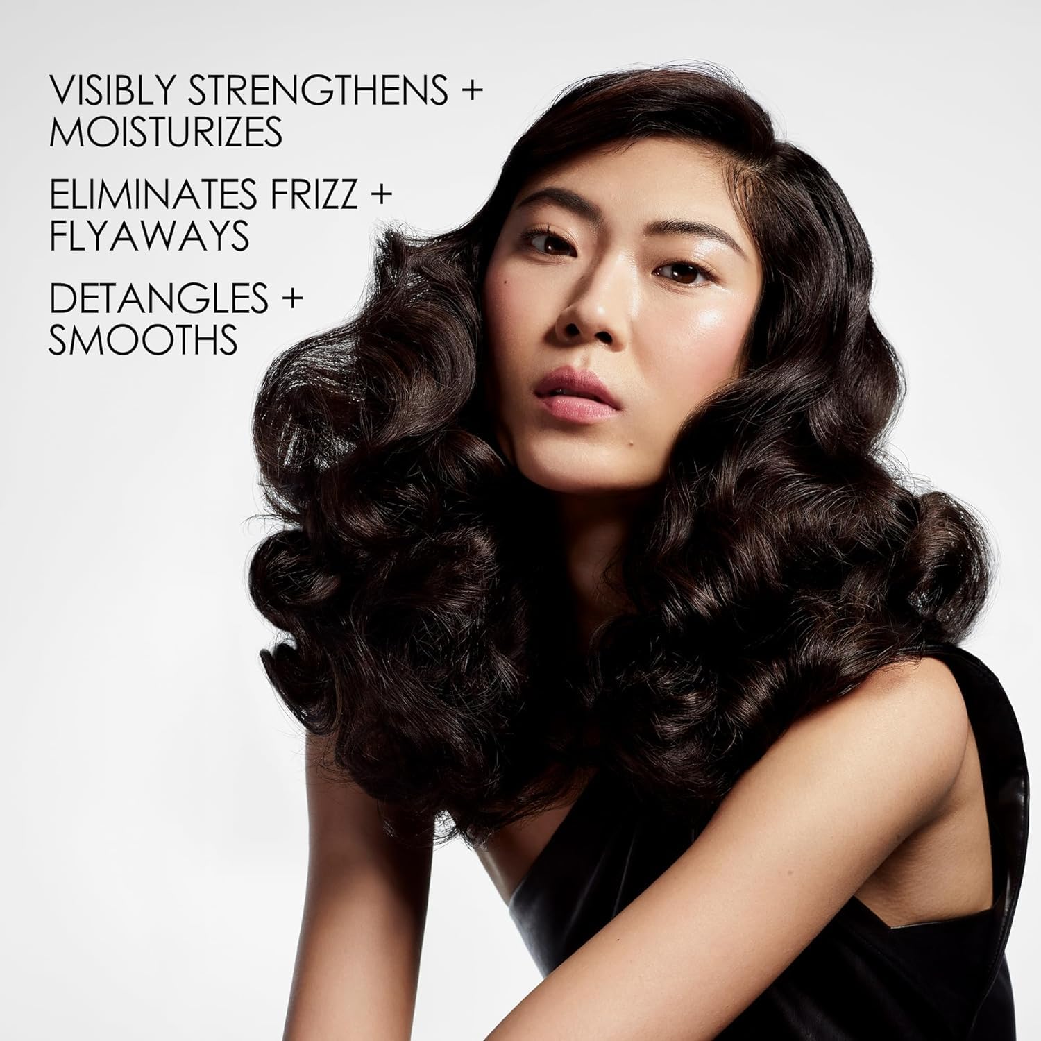 Olaplex Nº.5 pump and cap detail highlighting easy-dispense convenience