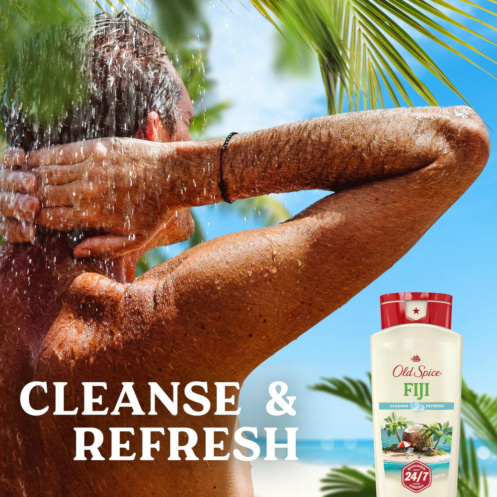 Old Spice Fiji rich foam lather demonstrating gentle hydration