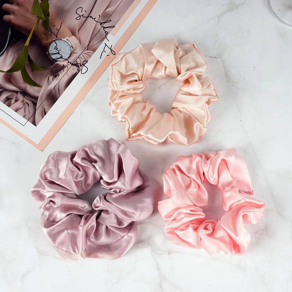 OLESILK scrunchie stretched to show elastic core gentle hold