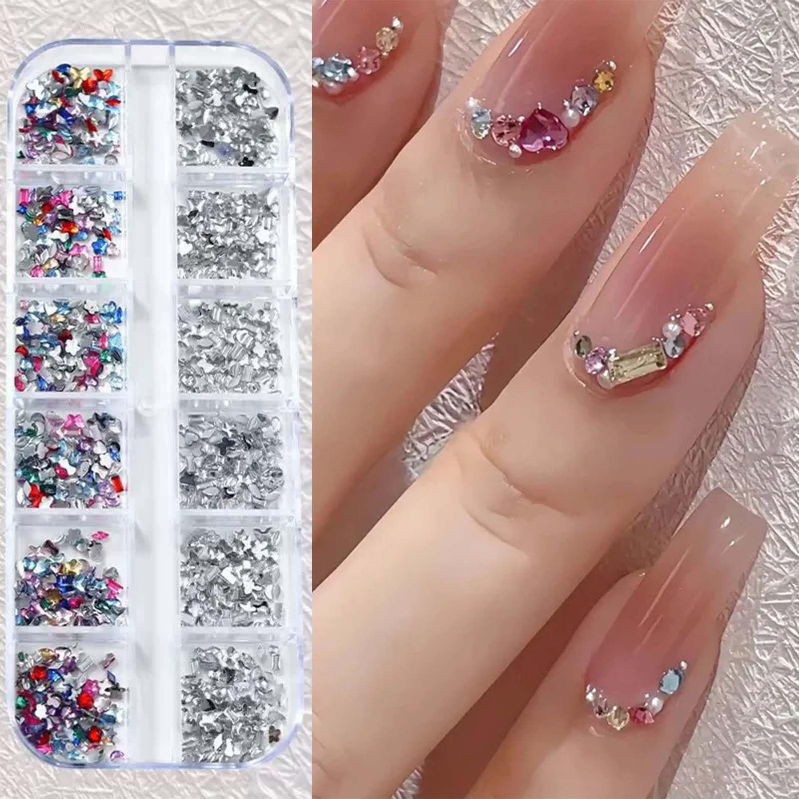 ONPRESS size comparison with fingers illustrating charm scale and precise fit