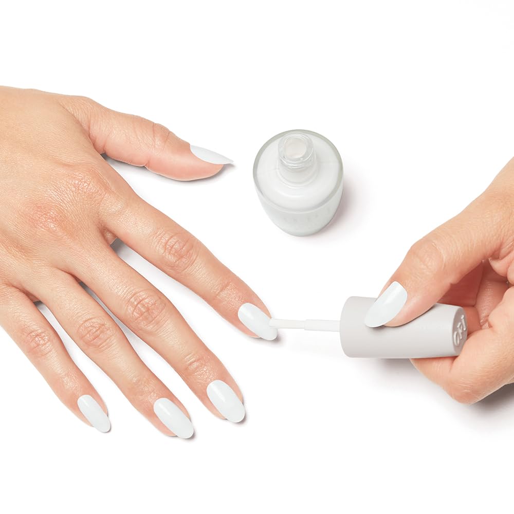 before and after nails with OPI showing chip resistance and durability benefit
