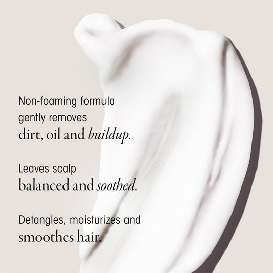 Oribe Eternal Curls pump and cap detail for easy dispensing benefit