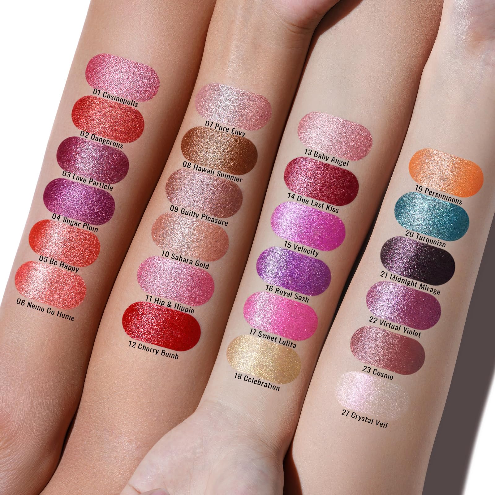 Oulac application on lips close-up highlighting metallic 3D shine and comfort