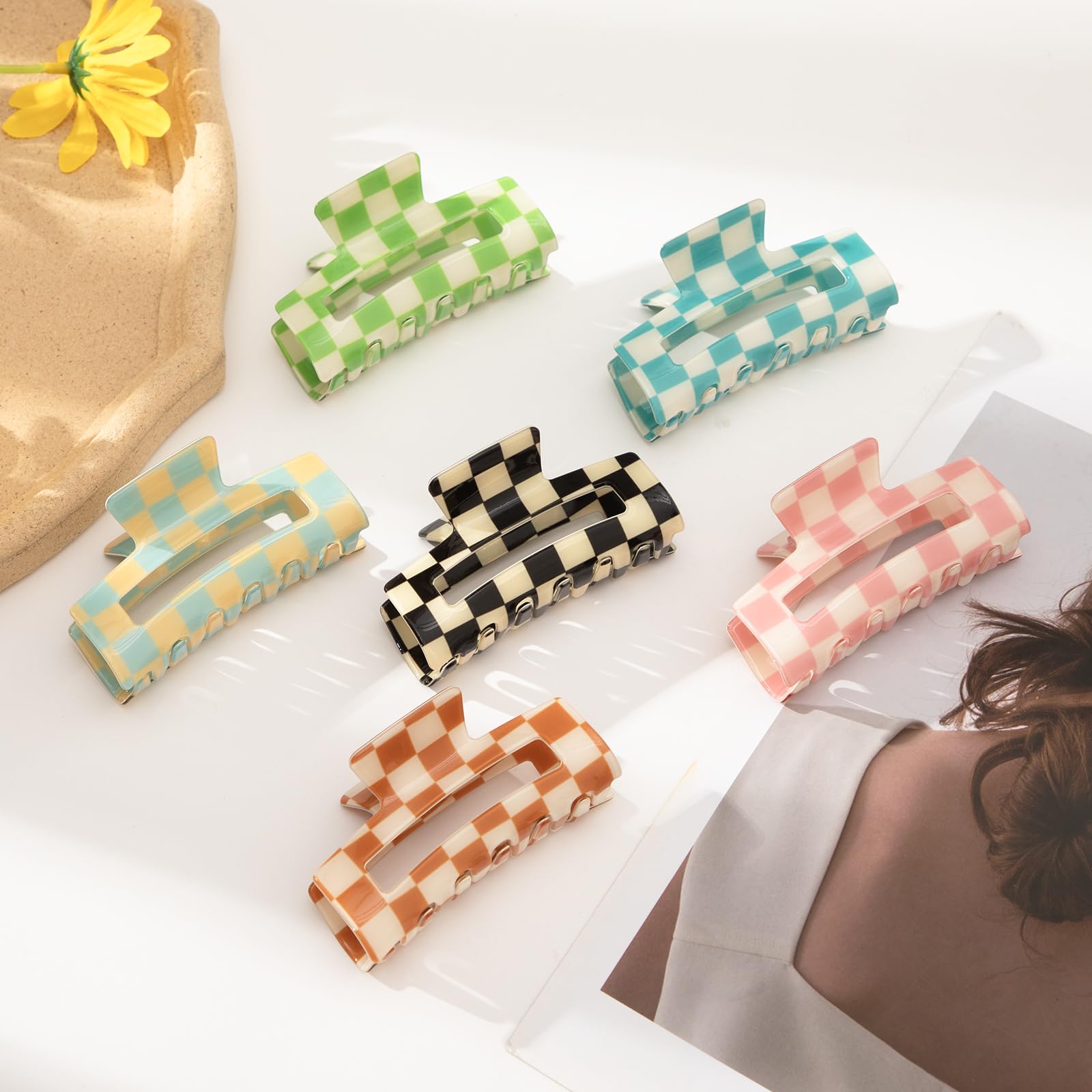 Paderison checkered clips securing thick curly hair with reliable grip