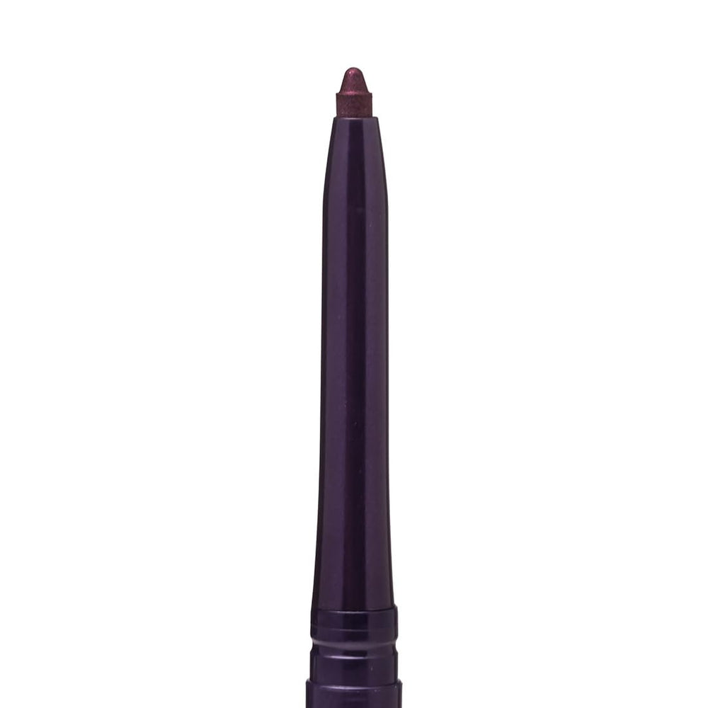 Palladio close-up tip highlighting creamy texture for smooth application