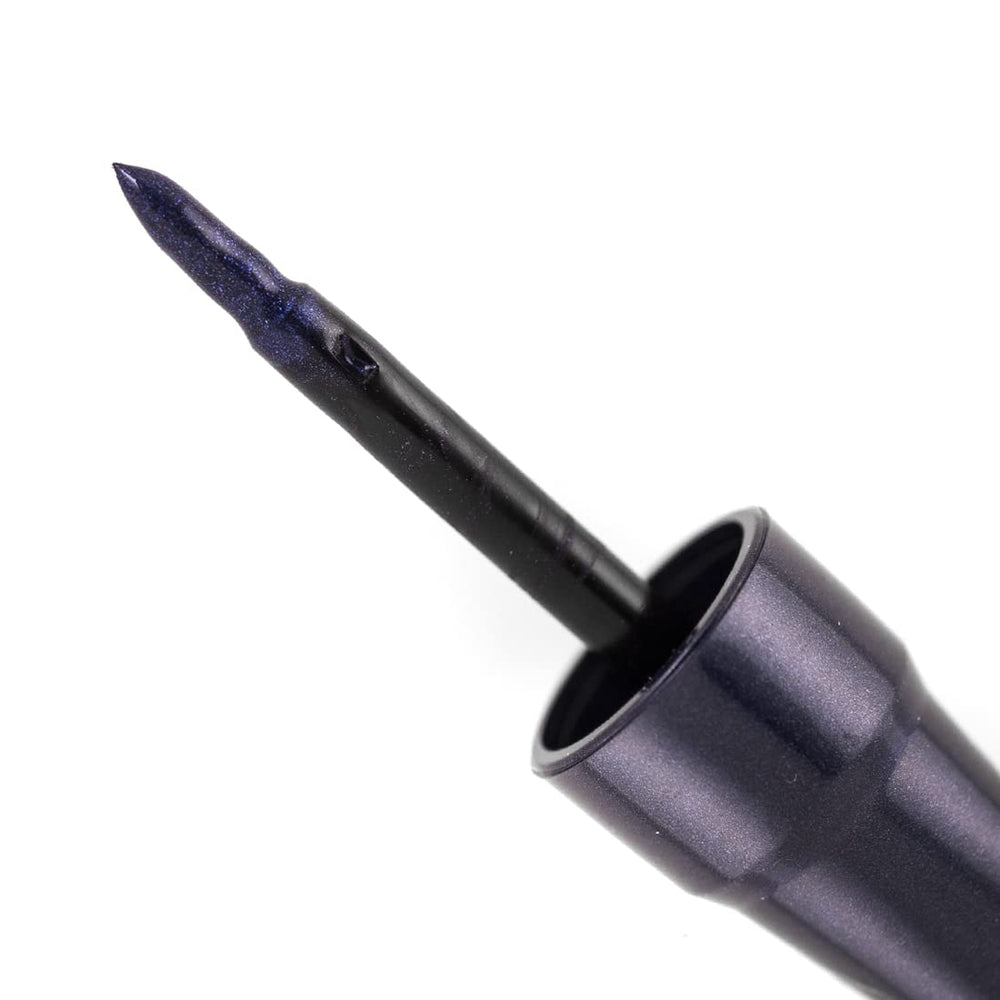 Palladio felt tip close‑up highlights precise applicator for crisp lines