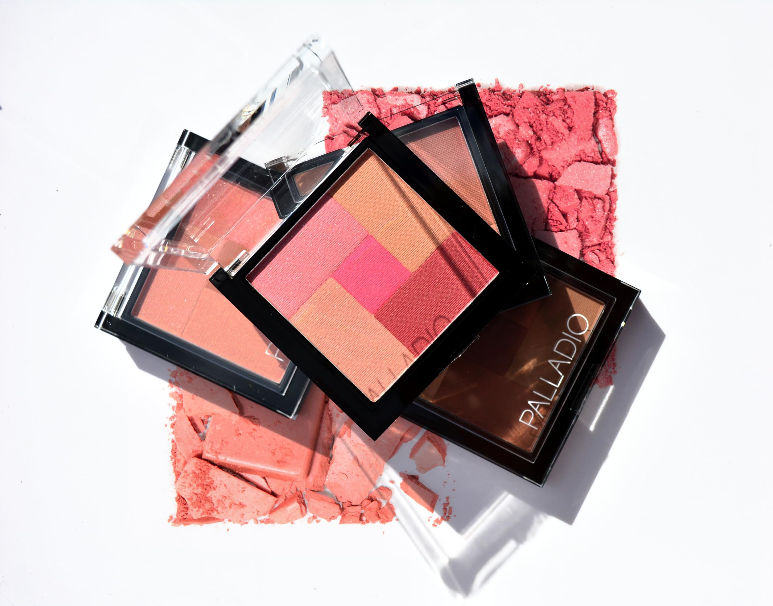 Palladio ingredients label featuring botanical extracts for skin-friendly formulation