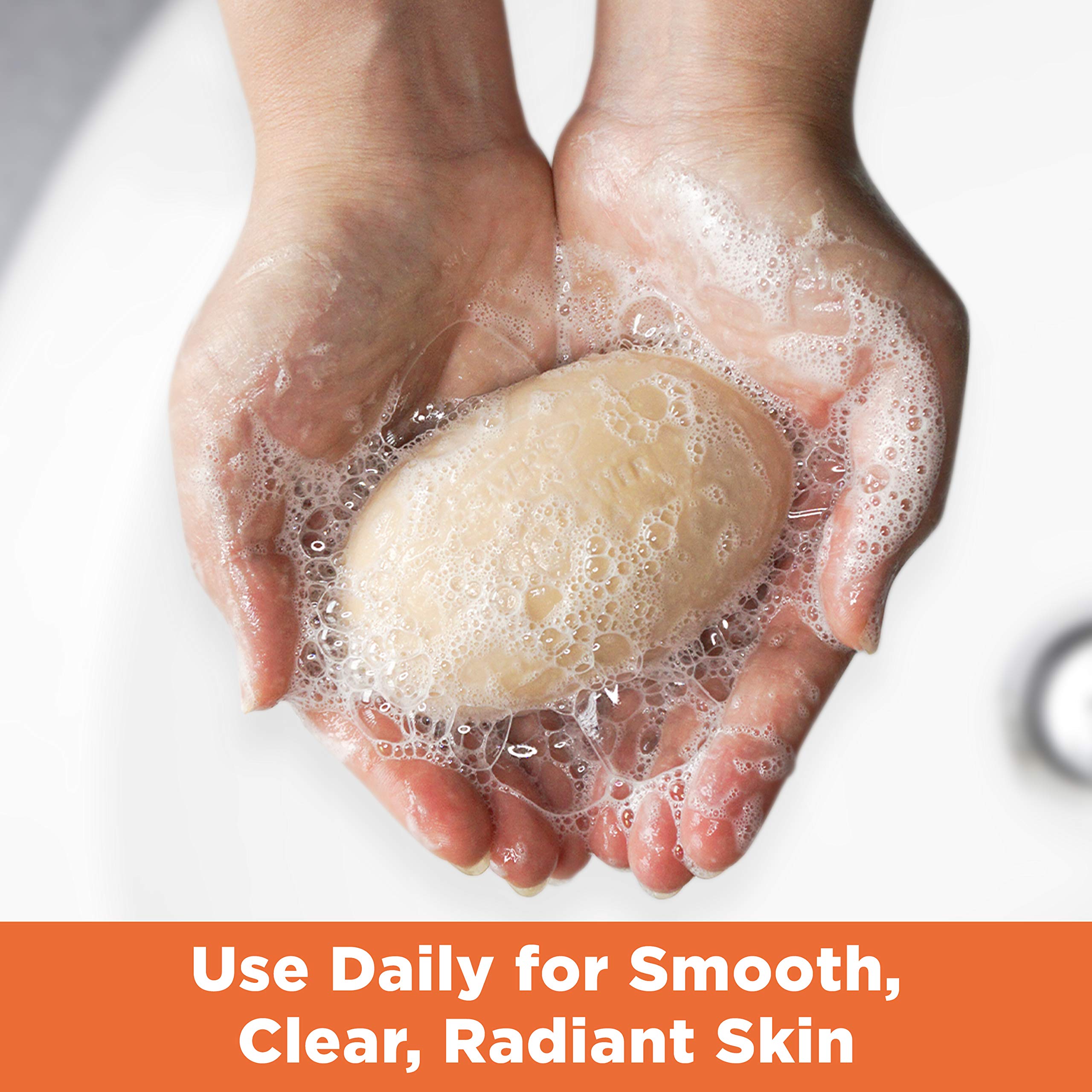 Palmer's ingredient label showing cocoa butter and Vitamin E benefits