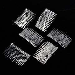 Pangda comb holding fine hair in place showing reliable secure hold