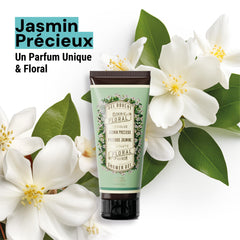 Panier des Sens lather in hand demonstrating gentle foaming and soft cleanse