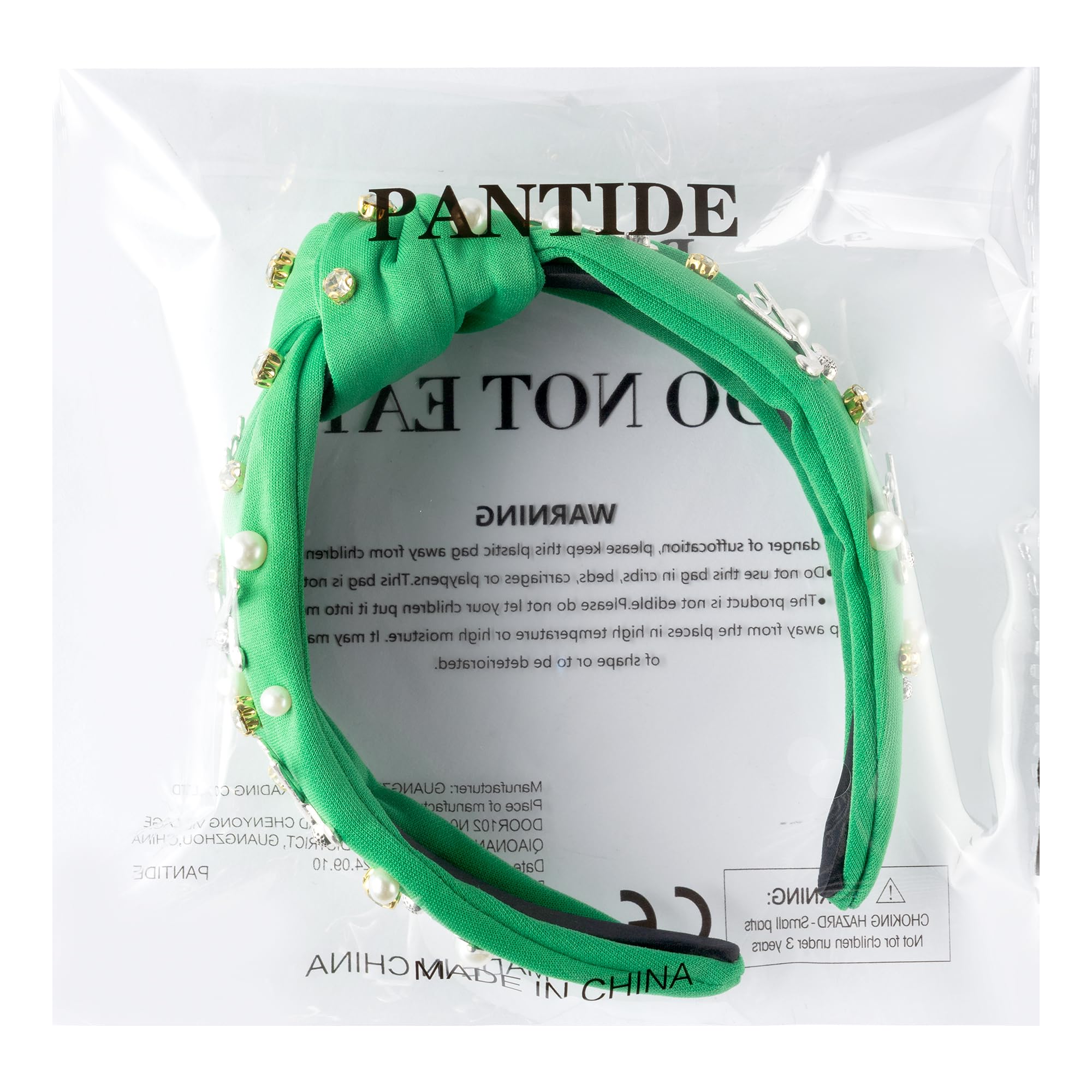 PANTIDE lifestyle on course model wearing headband for sporty stylish look