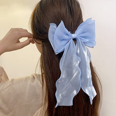 papasgix worn in ponytail demonstrating added volume and movement