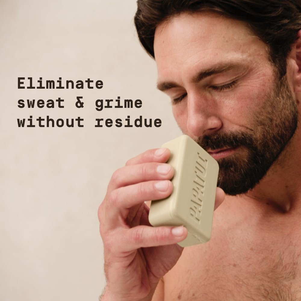 PAPATUI creamy lather close-up showing rich hydration while cleansing