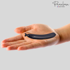 Parcelona lifestyle image of woman wearing clip offering a polished everyday look
