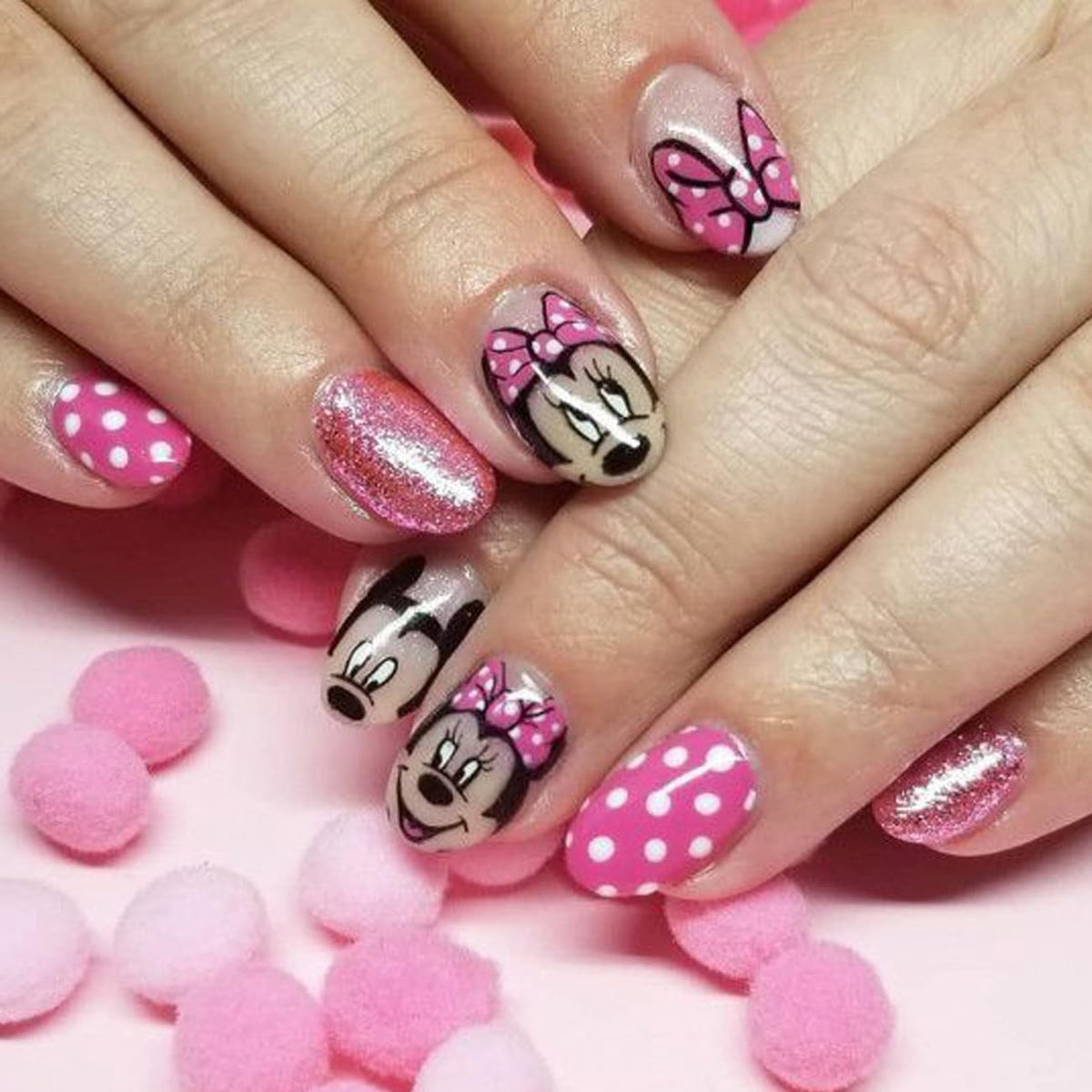 PDFADSK front packaging showing 24 pink press-on nails and included kit for fast wear