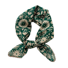 Pemilosci front view showing Lily of the Valley Green bandana and clear pattern benefit