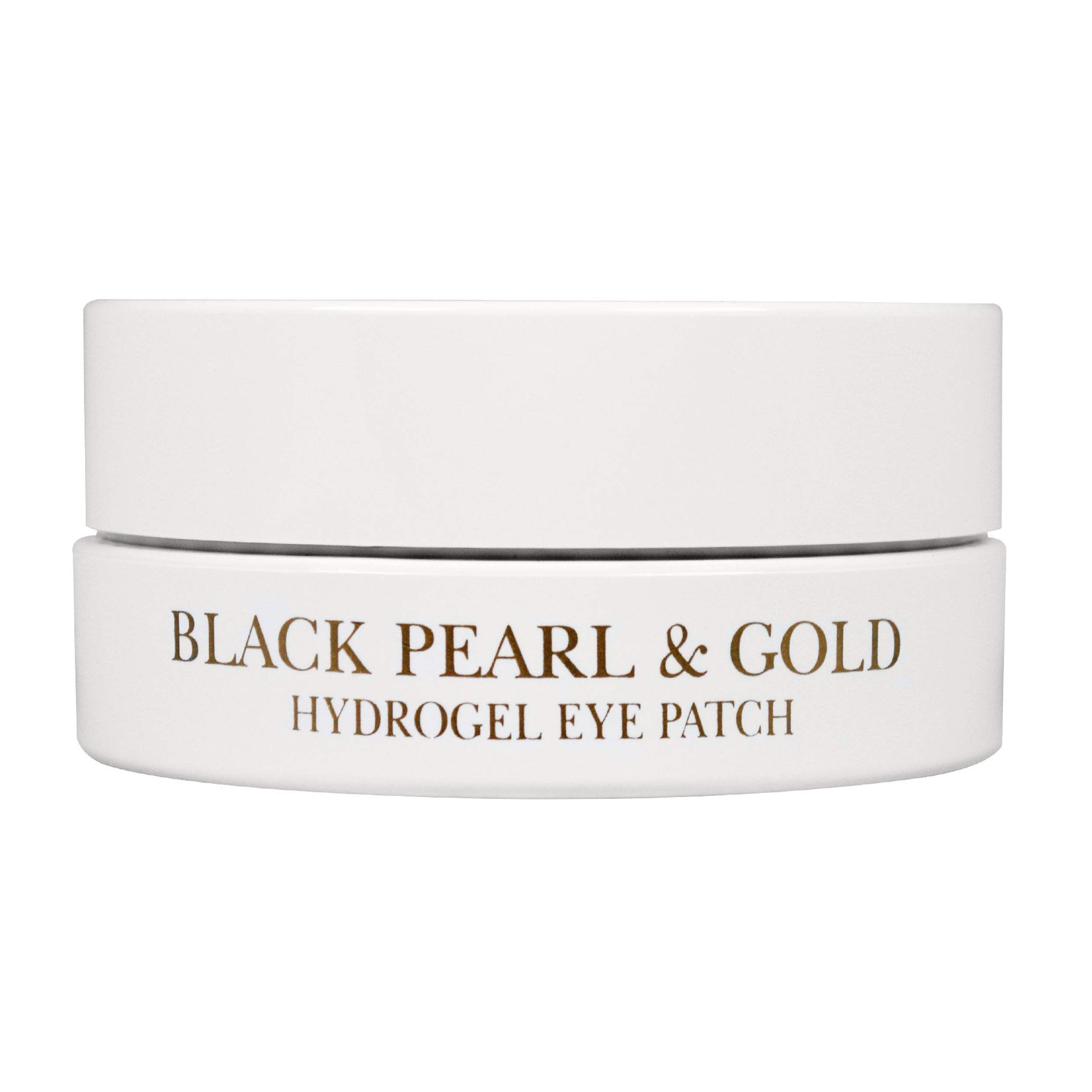 Petitfee patch in hand demonstrating size and coverage for under-eyes