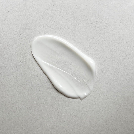 Pharmacopia pump dispensing lotion to reveal lightweight absorbent texture