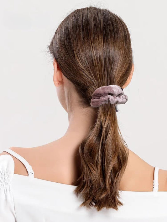 PIDOUDOU close-up of velvet texture highlighting softness and low-friction benefit