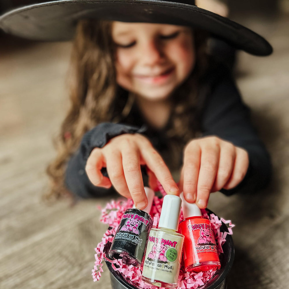 Kids at a sleepover using Piggy Paint showing party-friendly fun