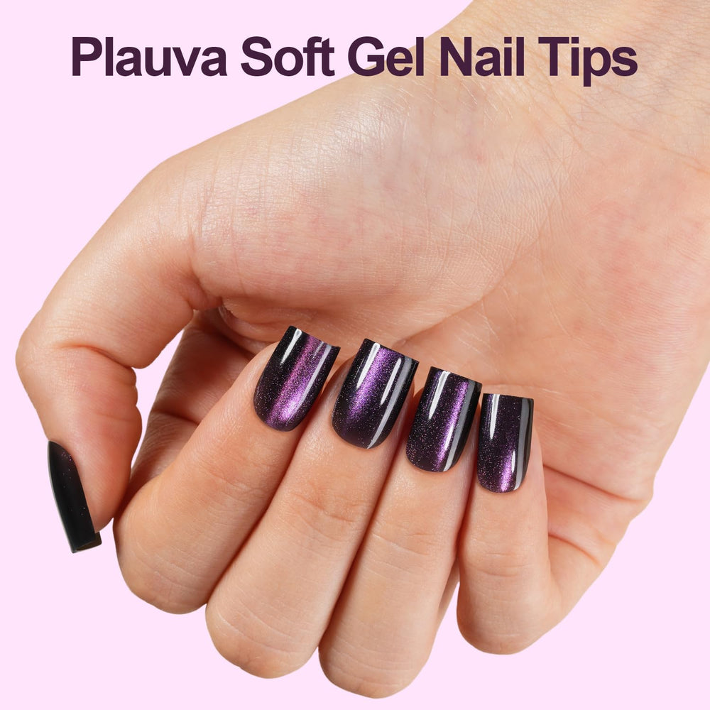 Plauva close-up of cat eye shimmer and soft gel texture for depth