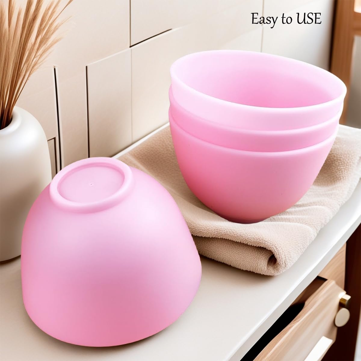 PLINNILUY bowls packed in travel kit illustrating on-the-go beauty convenience