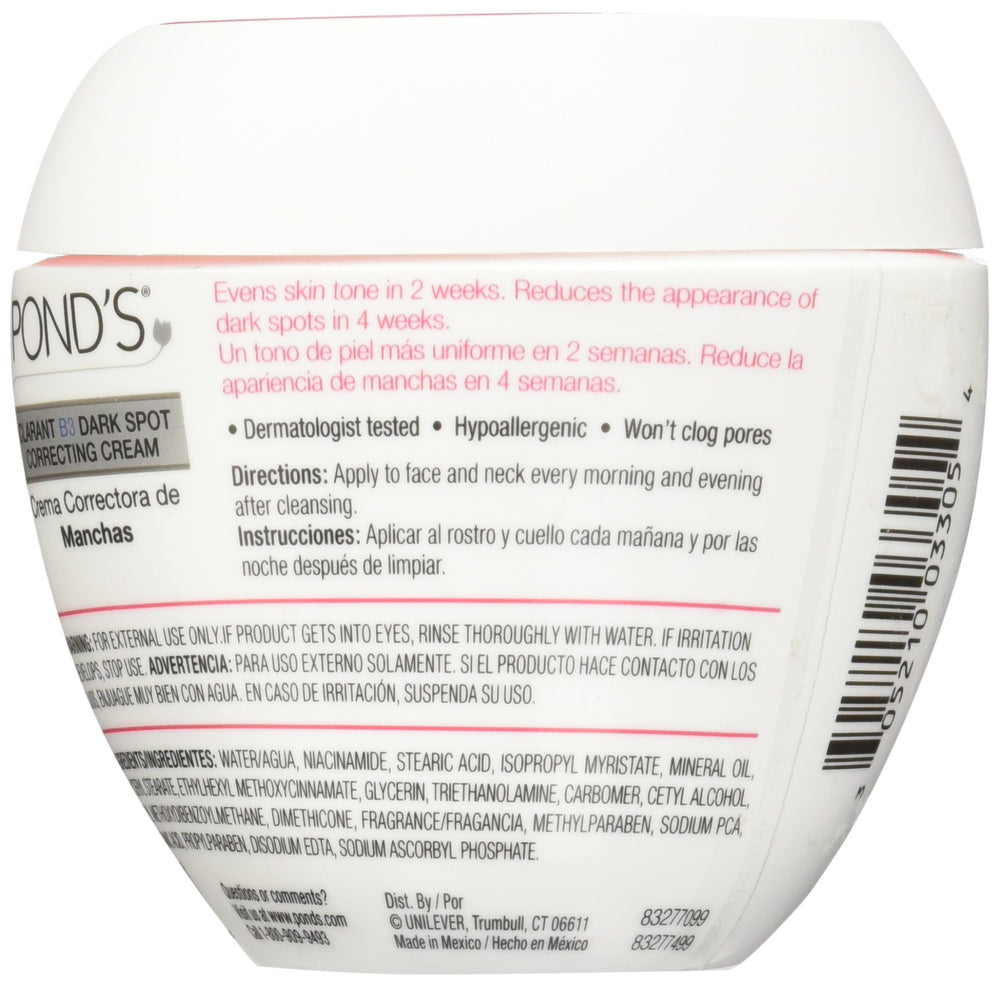 POND'S cream texture close-up highlighting smooth consistency for hydration