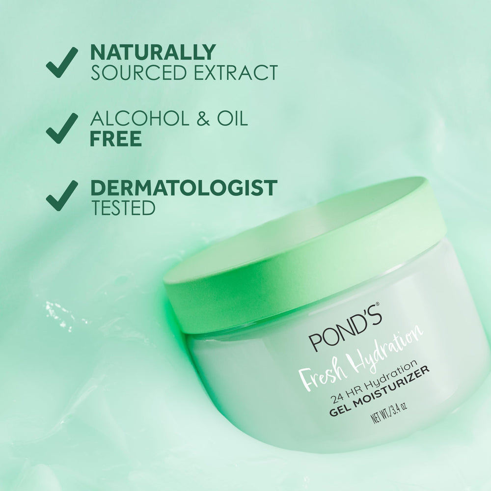 POND’S aloe extract detail shot, emphasizing soothing and moisturizing benefit