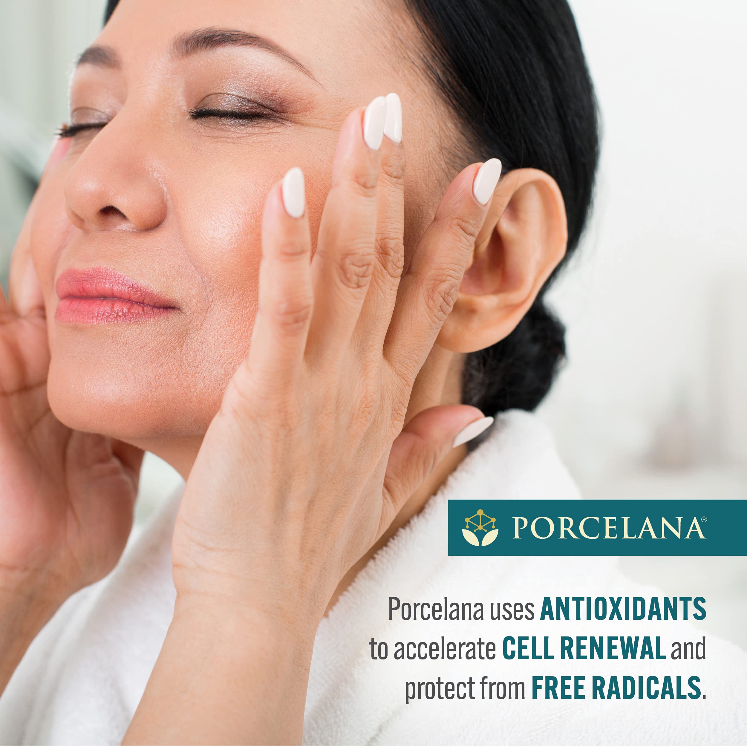 Porcelana ingredients label closeup, showing antioxidants and vitamin benefits