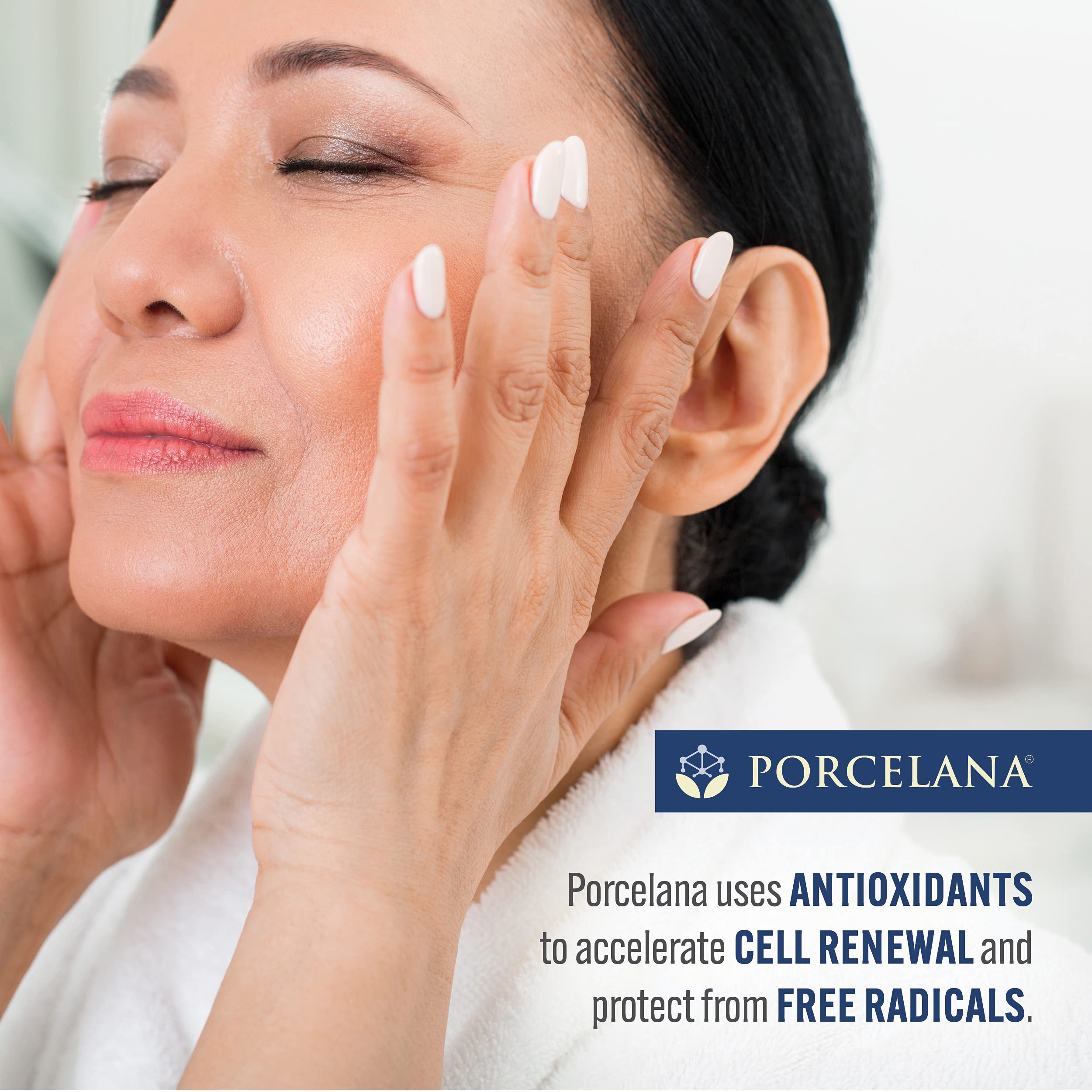 Porcelana under makeup swatch showing invisible finish suitable under cosmetics benefit