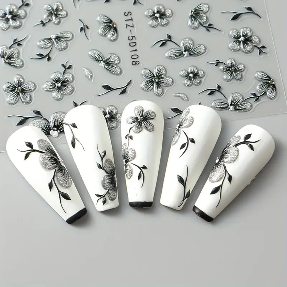POWPOP summer manicure lifestyle shot on hands outdoors showing seasonal, fashionable effect