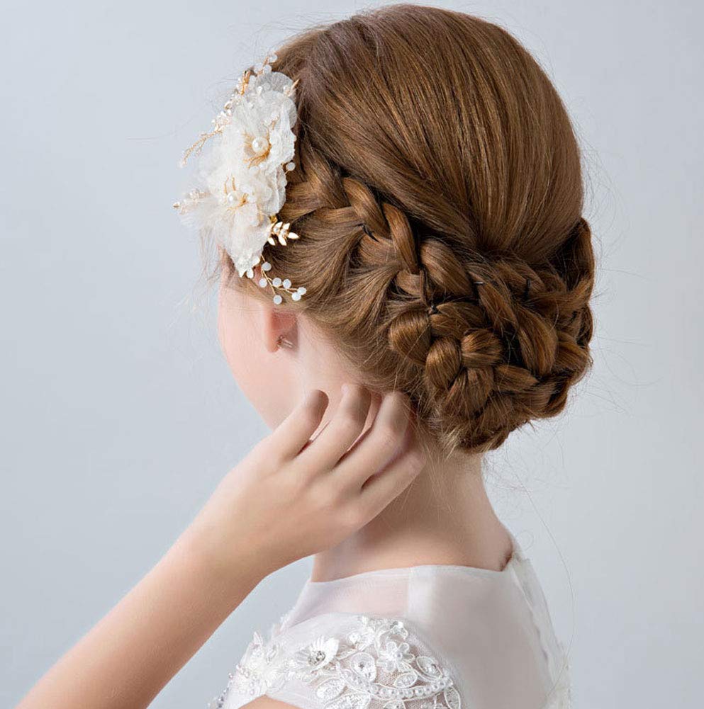 PRDGIRL in child’s hair at a wedding demonstrating graceful look