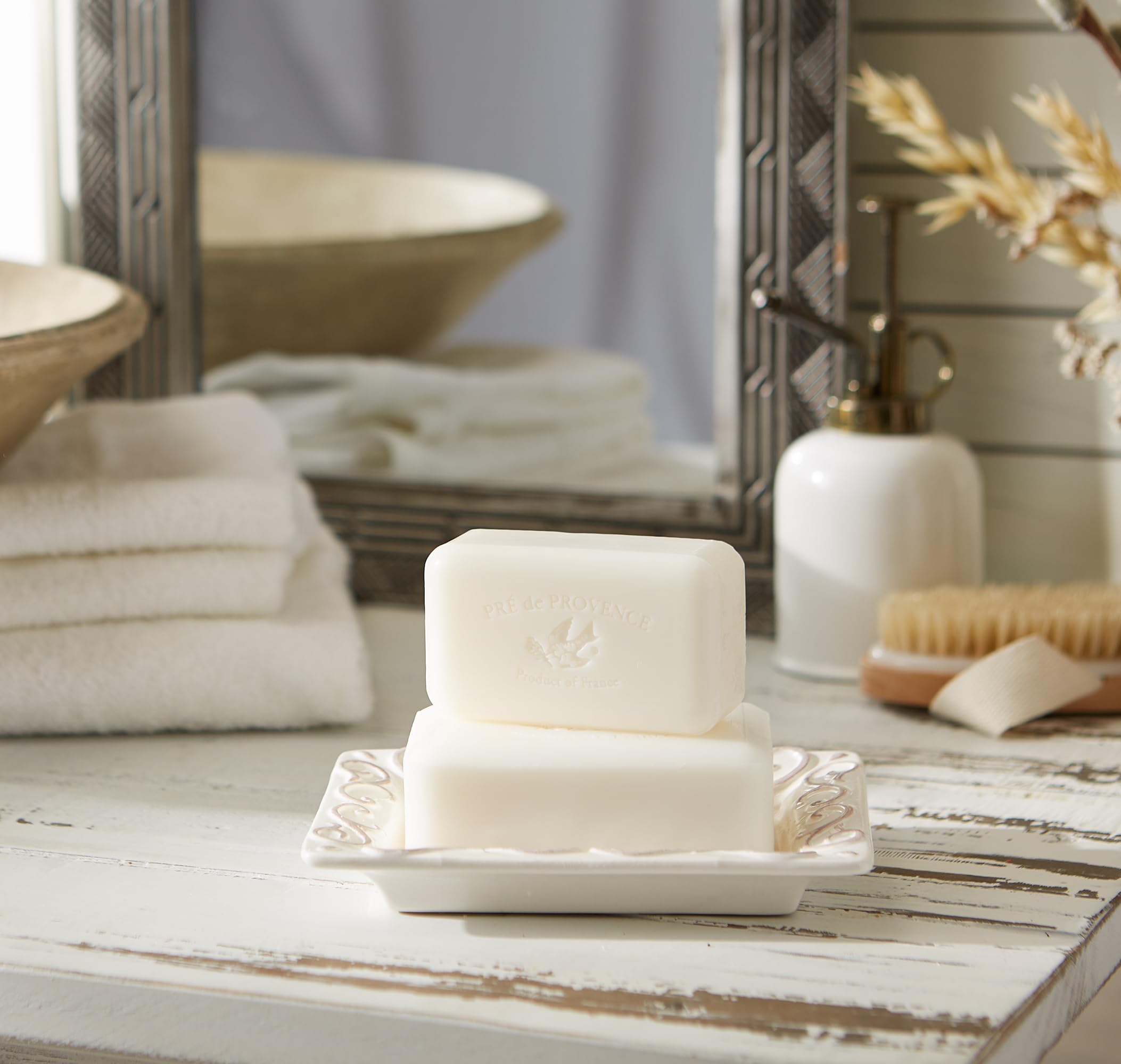 Pre de Provence creamy lather in hand, shows gentle moisturizing benefit
