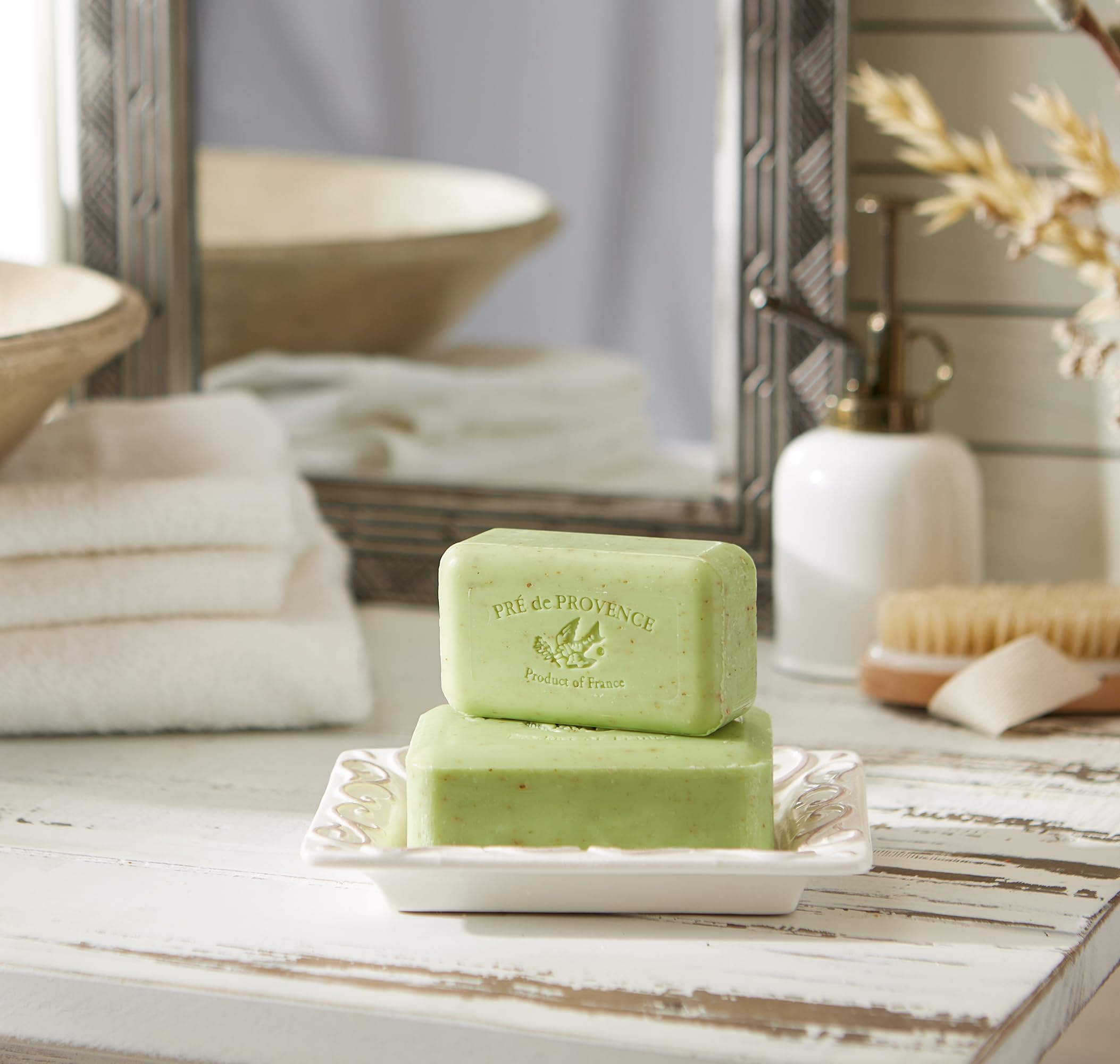Pre de Provence lime zest close-up of soap surface showing exfoliant particles for refreshed skin texture