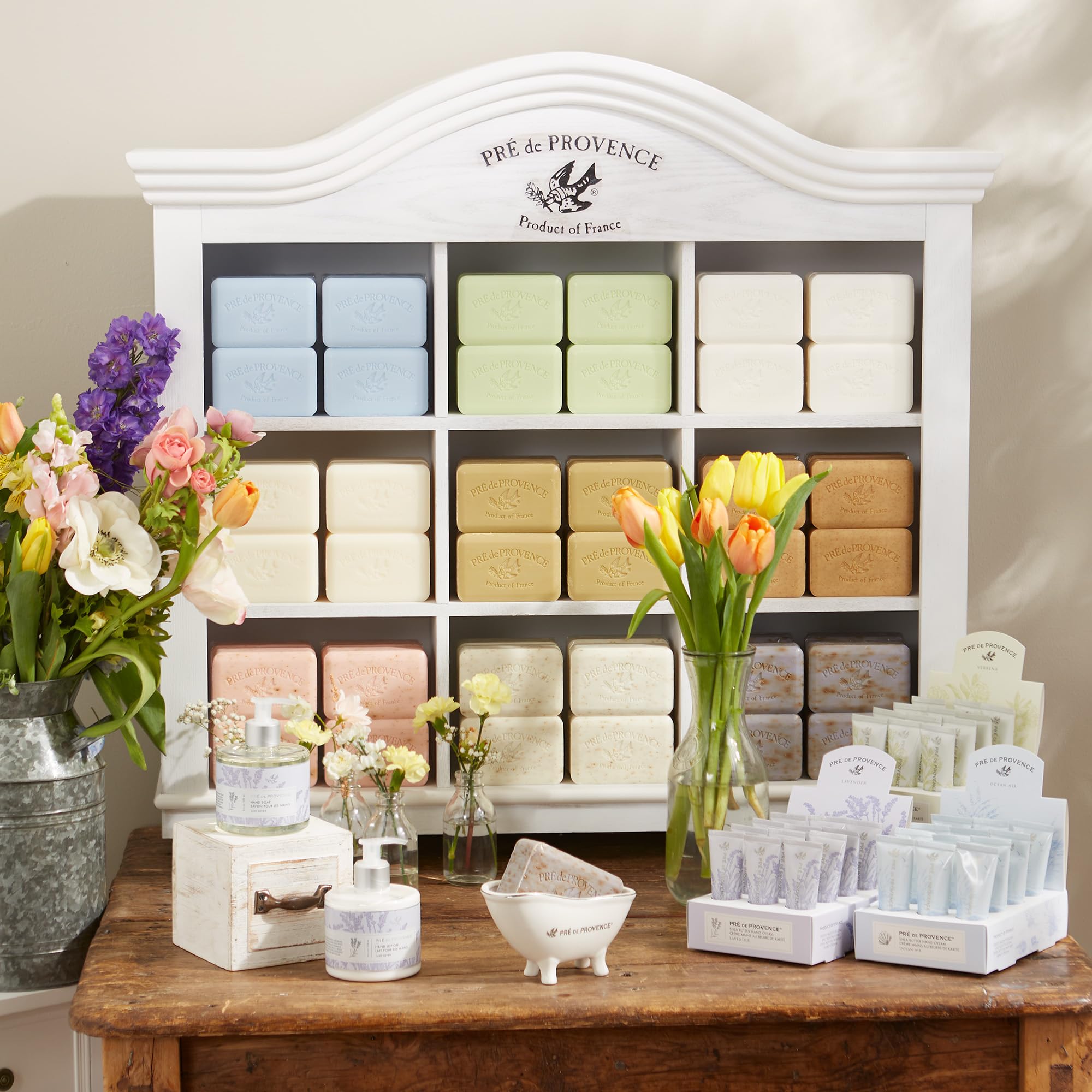 Pre de Provence bar placed on bathroom shelf adding a fresh ocean scent ambiance