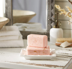 Pre de Provence lather demo rich foam on hand showing moisturizing shea benefit