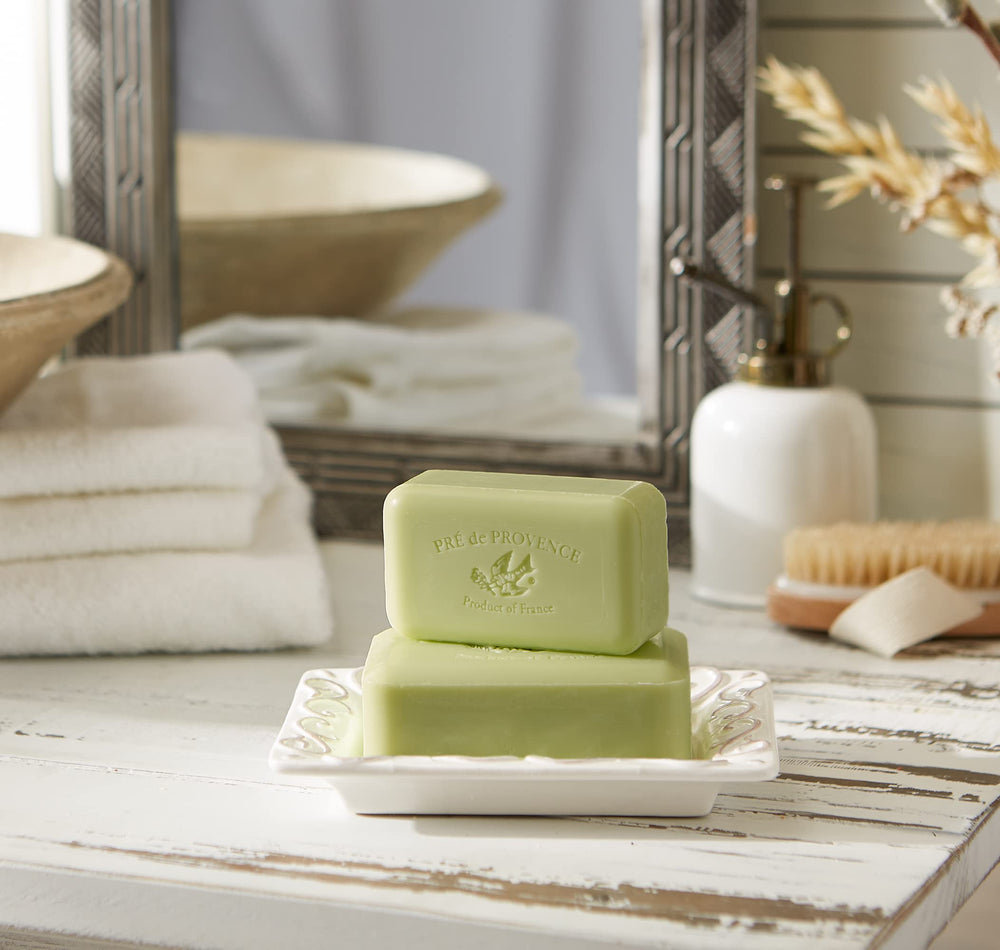 Pré de Provence creamy lather texture close-up showing moisturizing foam benefit