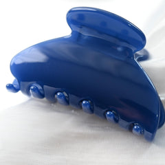 Prettyou dark blue teeth detail showing smooth grip and no snagging