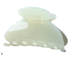 Prettyou jade green hair claw front view showcasing elegant hold