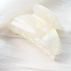 Prettyou side profile showing claw teeth detail for firm, comfortable grip