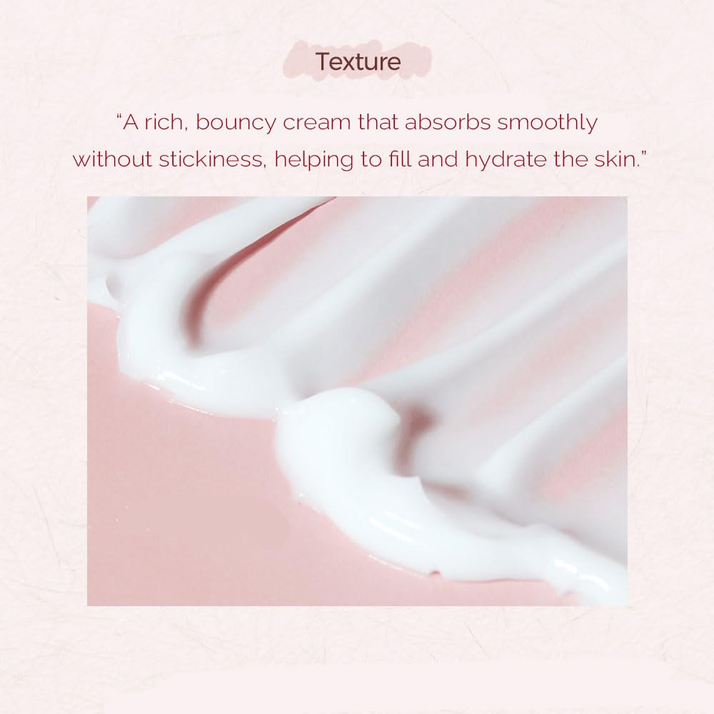 PRETTYSKIN cream on spatula close-up highlighting smooth consistency