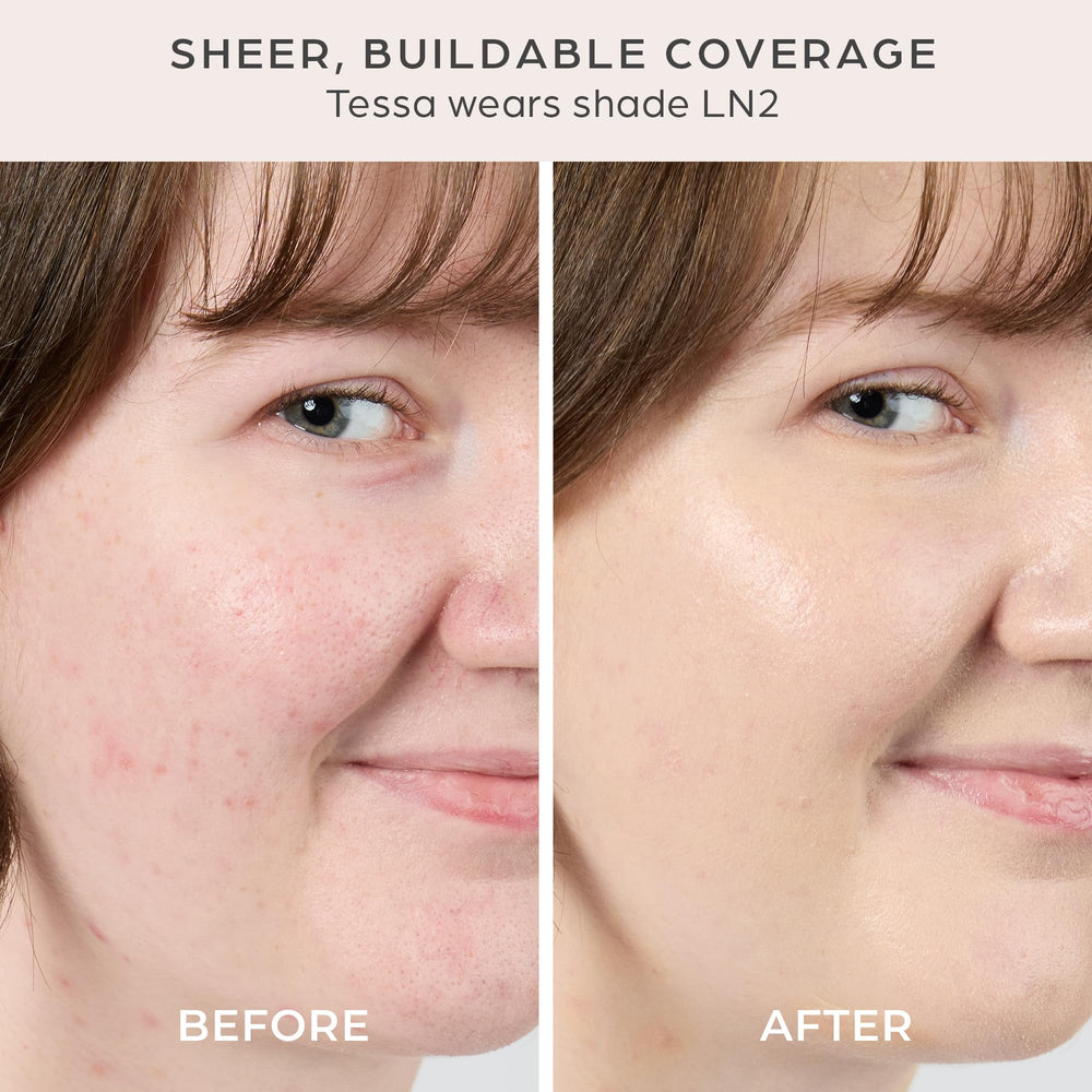 PÜR MINERALS being blended with fingers on cheek demonstrating easy application and quick absorption