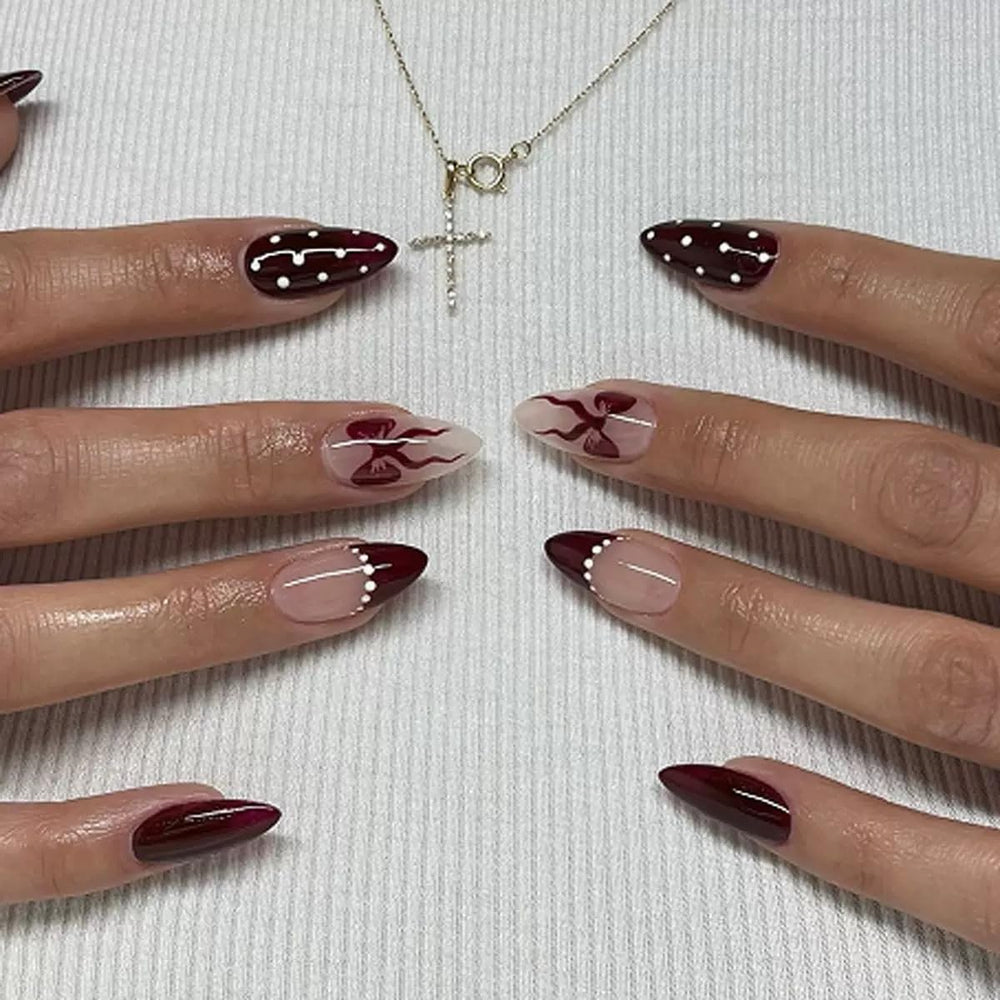 puyokinm lifestyle hands at party displaying polished nails for event-ready look