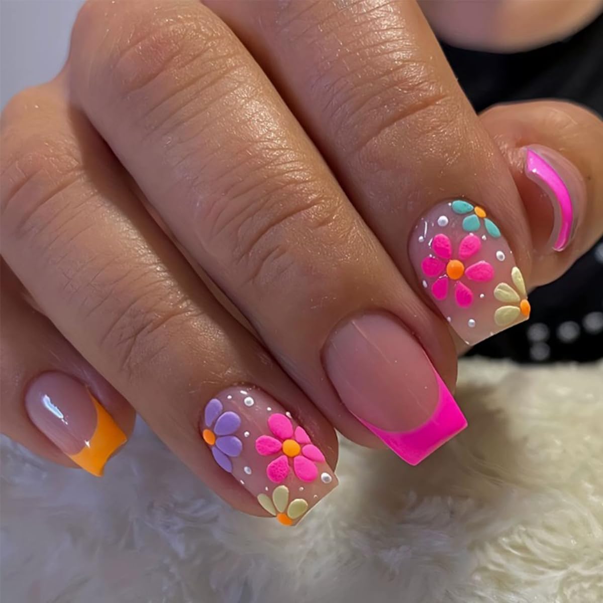 Puyokinm removal scene soaking nails to gently peel off reusable tips without damage